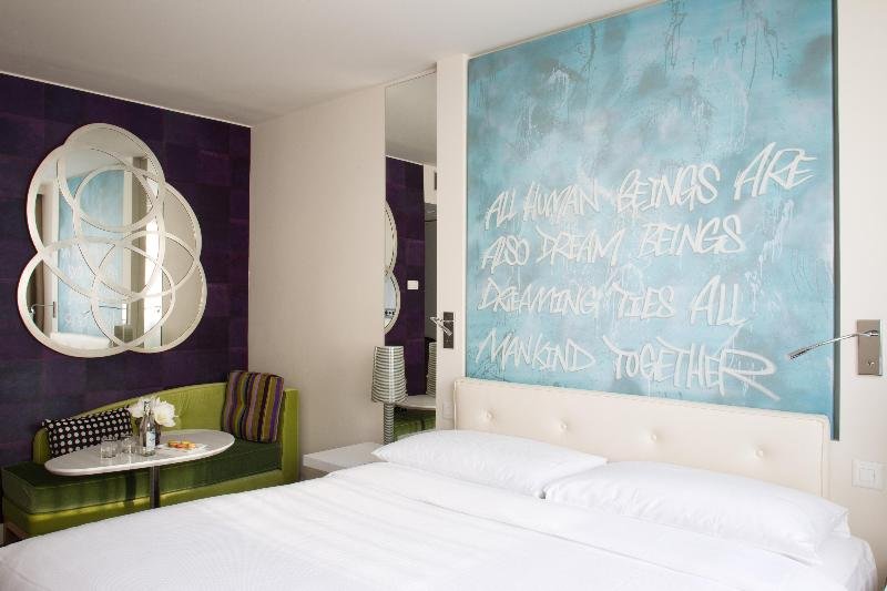 Hotel Epsom Manotel