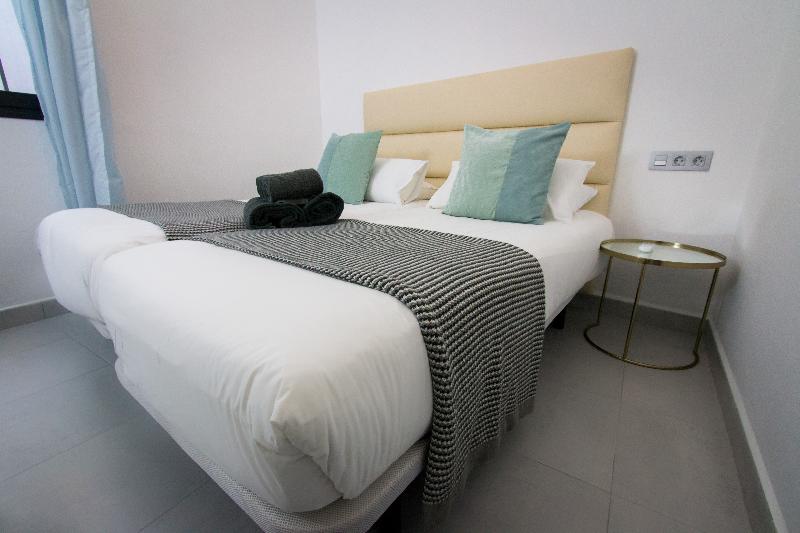 Apartments Holidays2Malaga City Center