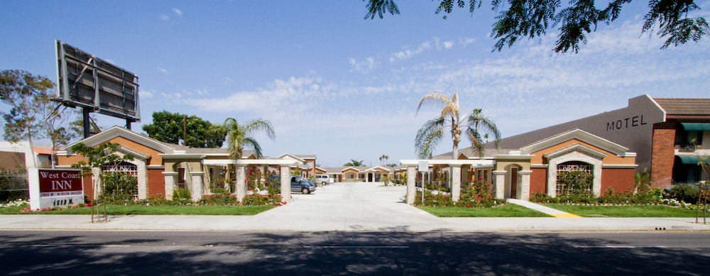 West Coast Inn Santa Ana