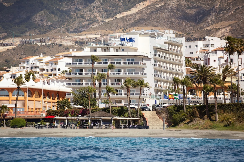Hotel Las Arenas Affiliated by Meliá