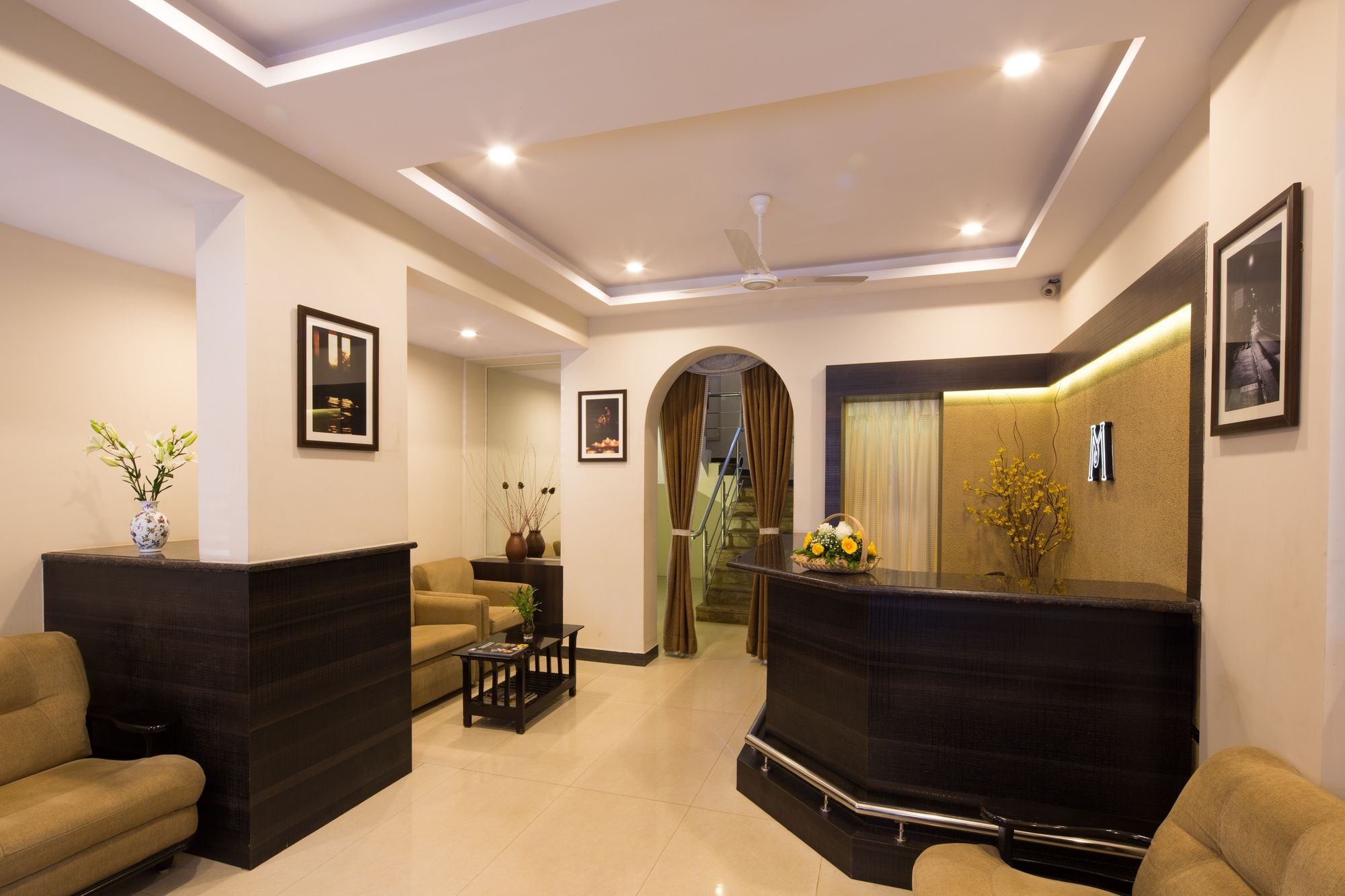 M The Business Hotel