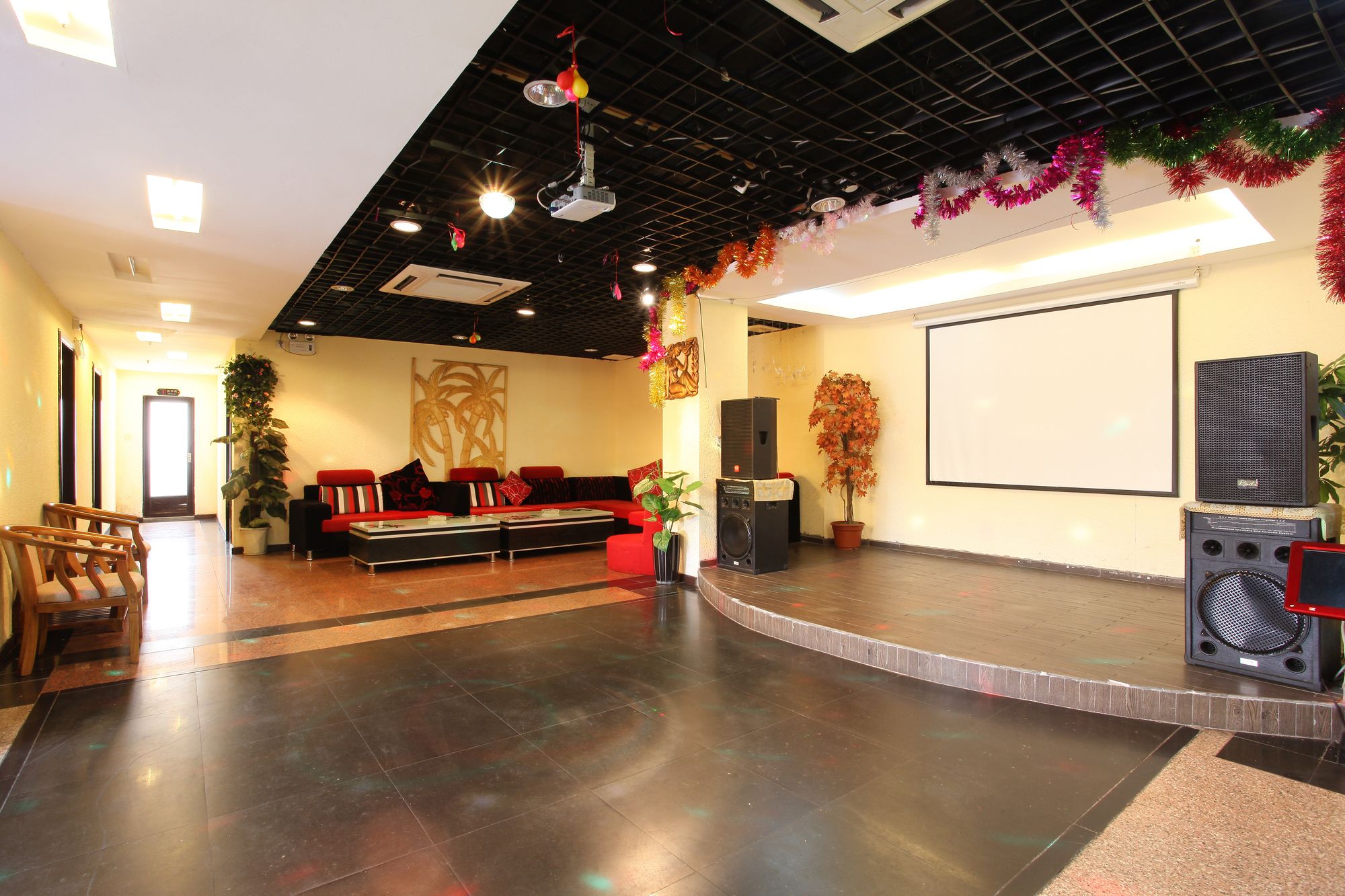 Yincheng Hotel