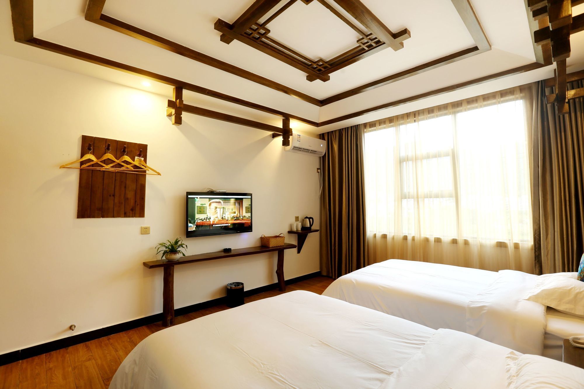 Memory Of Xiangxi Humanities Theme Inn