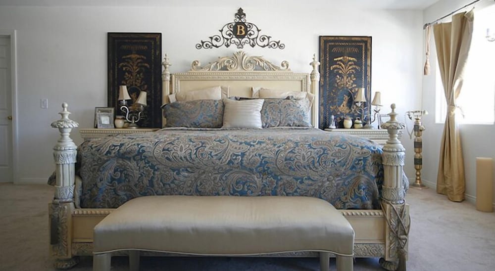 Jewel Estates - Golf Cribs