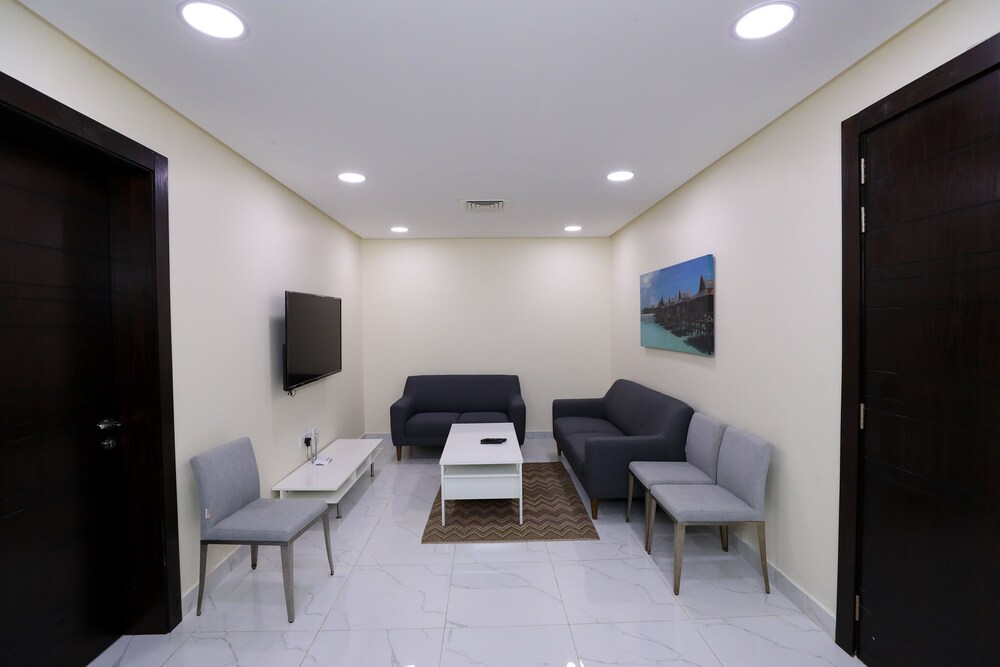 Dana Plaza 2