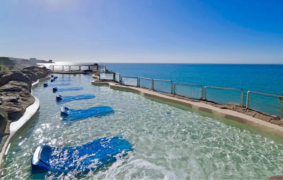 Holiday World Village