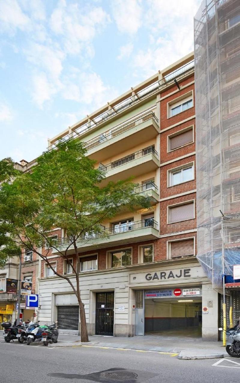AinB Diagonal Francesc Macia Apartments