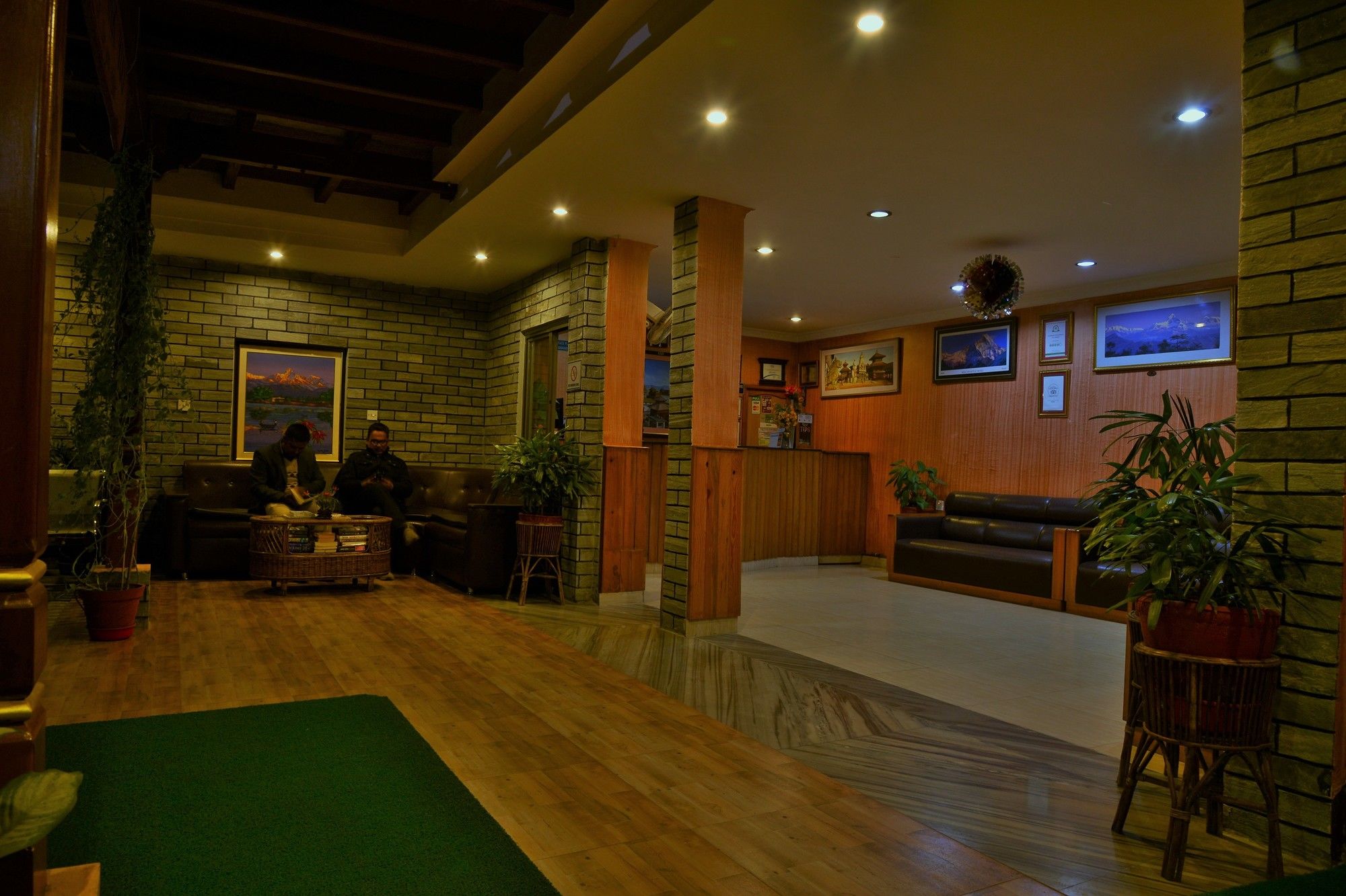 Hotel Peace Plaza