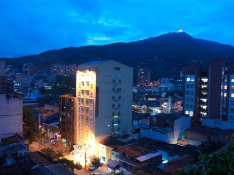 Plaza Versalles