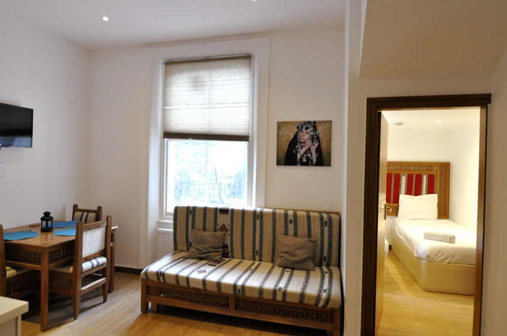 Kempsford House Apartments