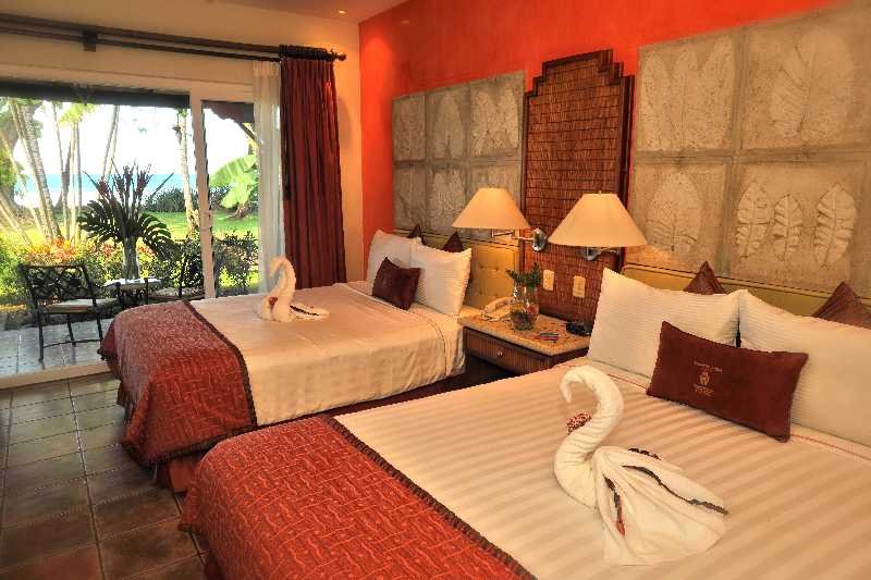 Tamarindo Diria Beach Resort