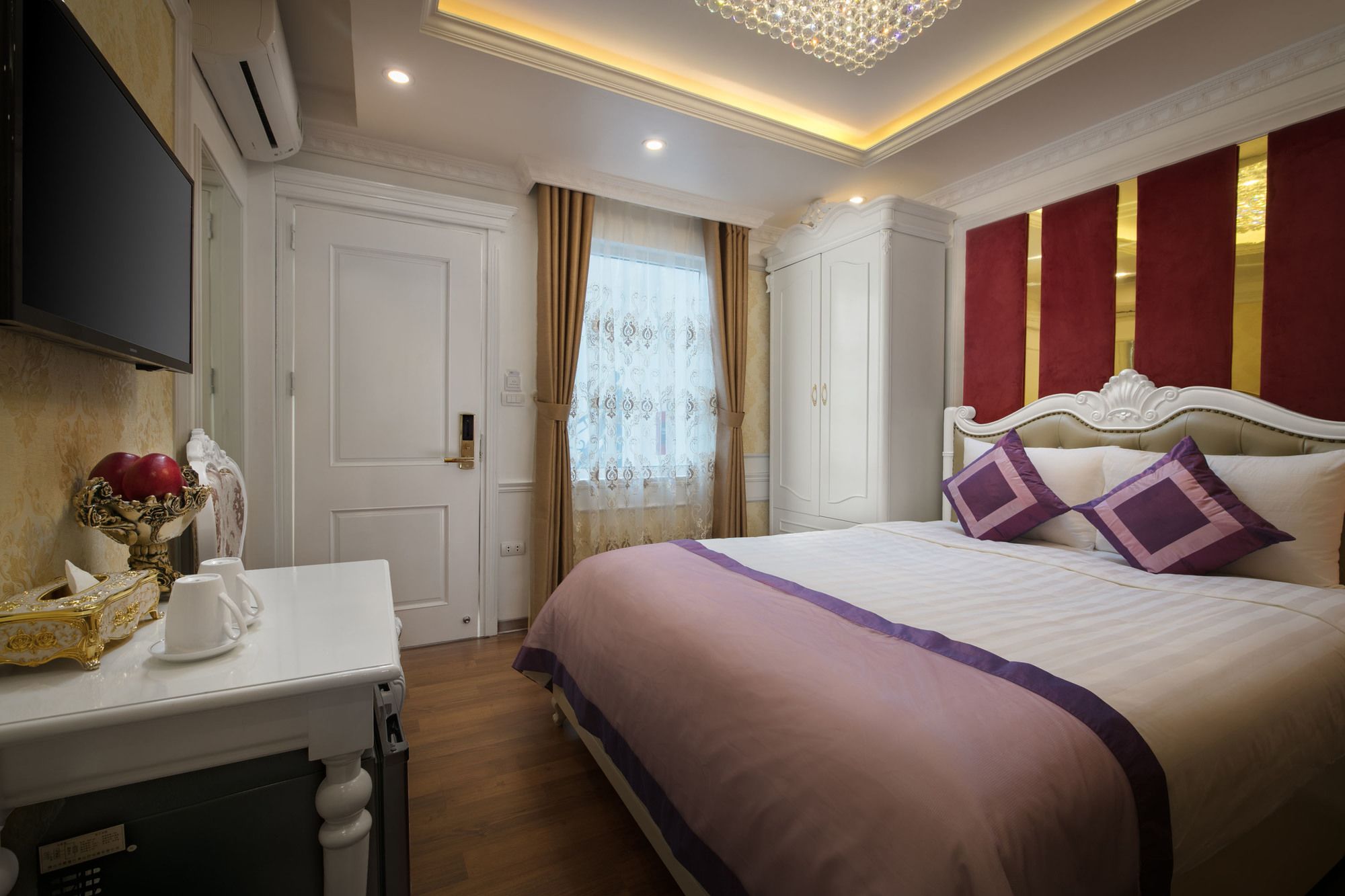 Viola Royal Hotel & Spa