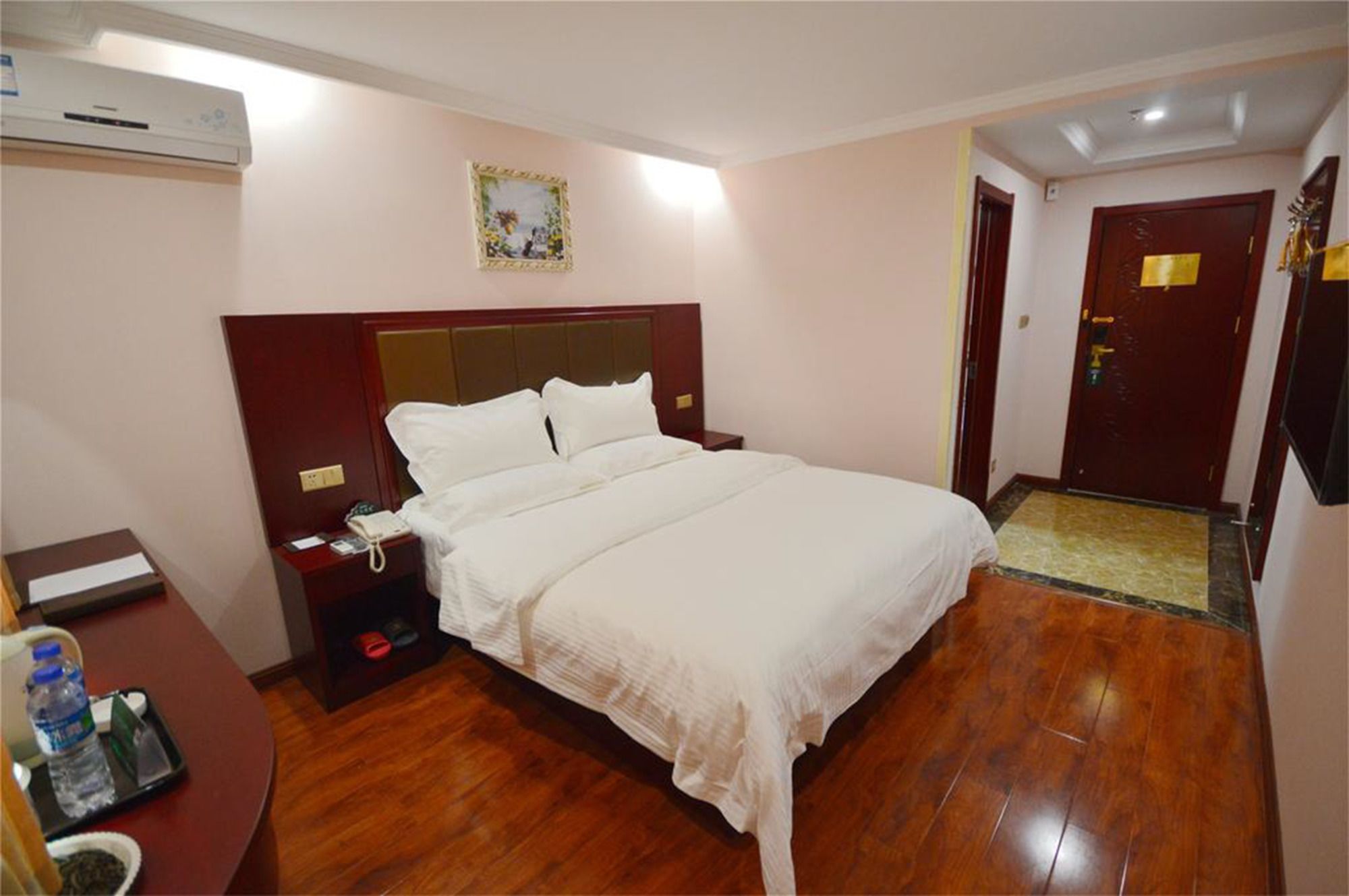 GreenTree Inn Jiangsu Suzhou Changshu North Haiyu Road Changhui Square Express Hotel