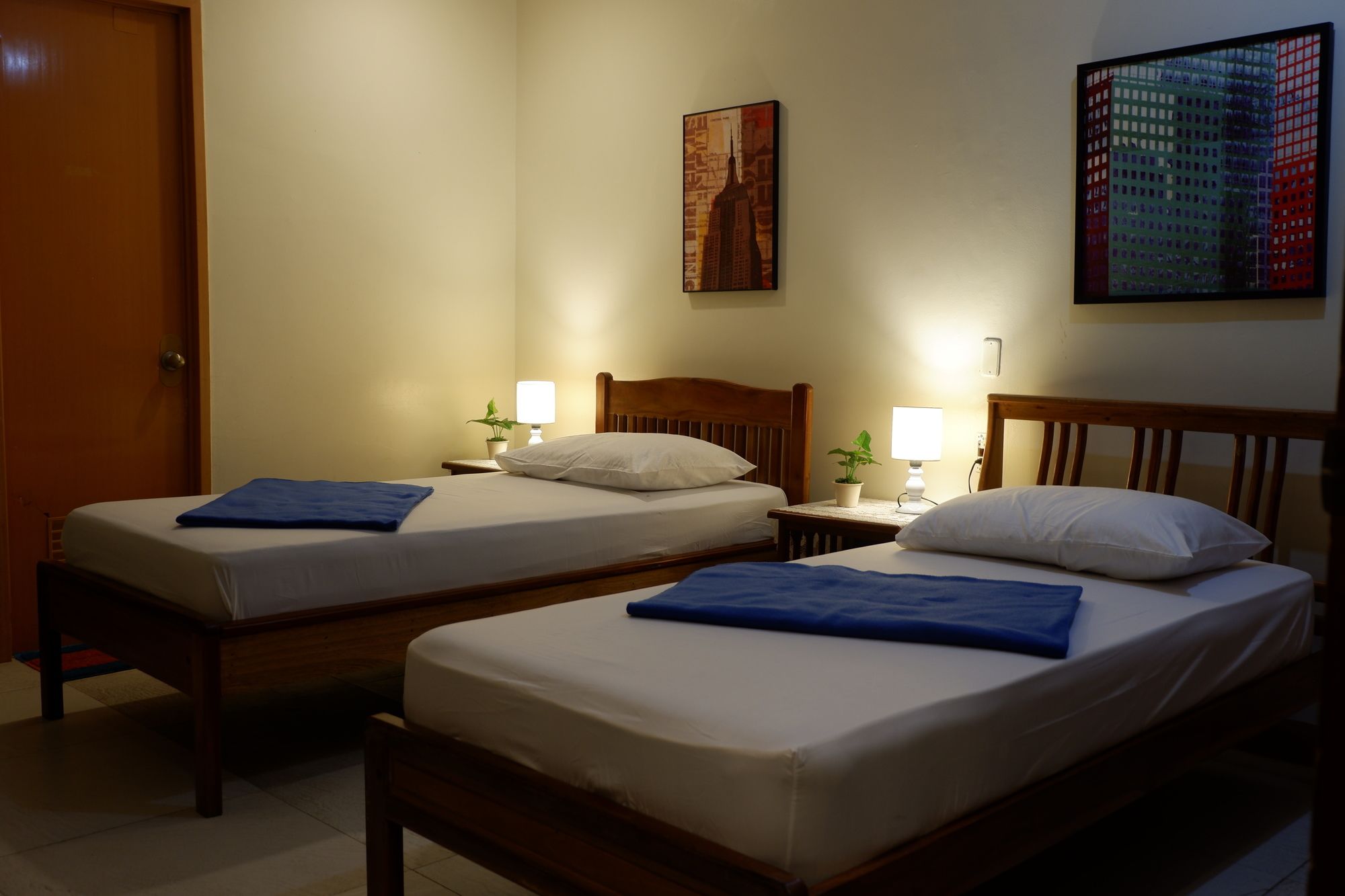 Island Breeze Hostel Cebu Central