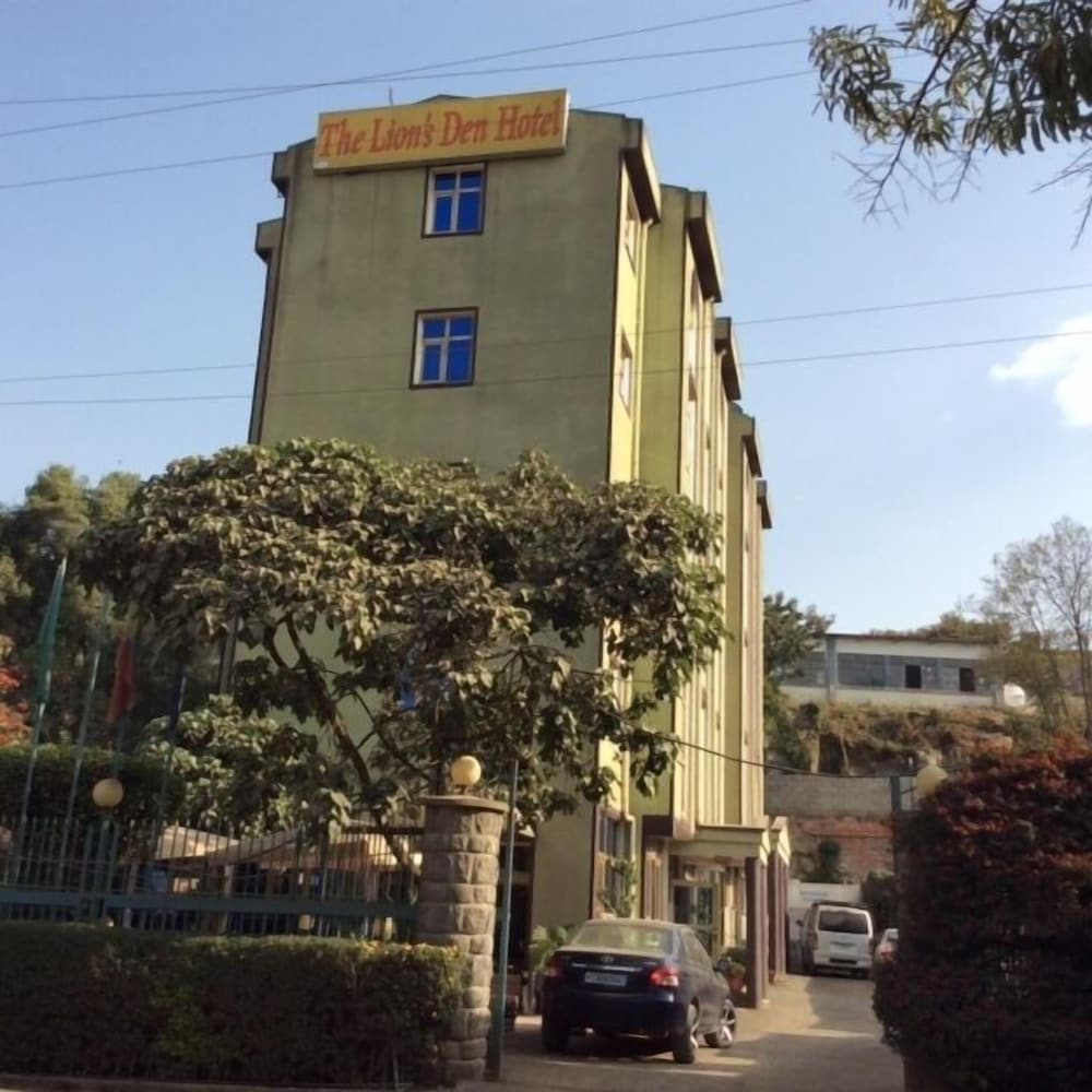The Lion's Den Hotel