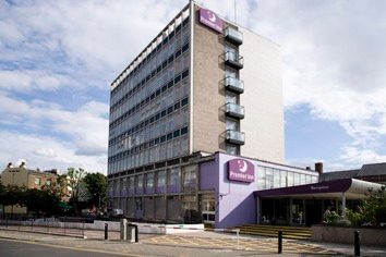 Premier Inn London Putney Bridge