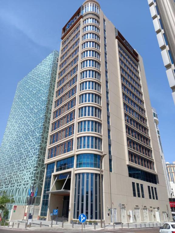 C Hotel And Suites