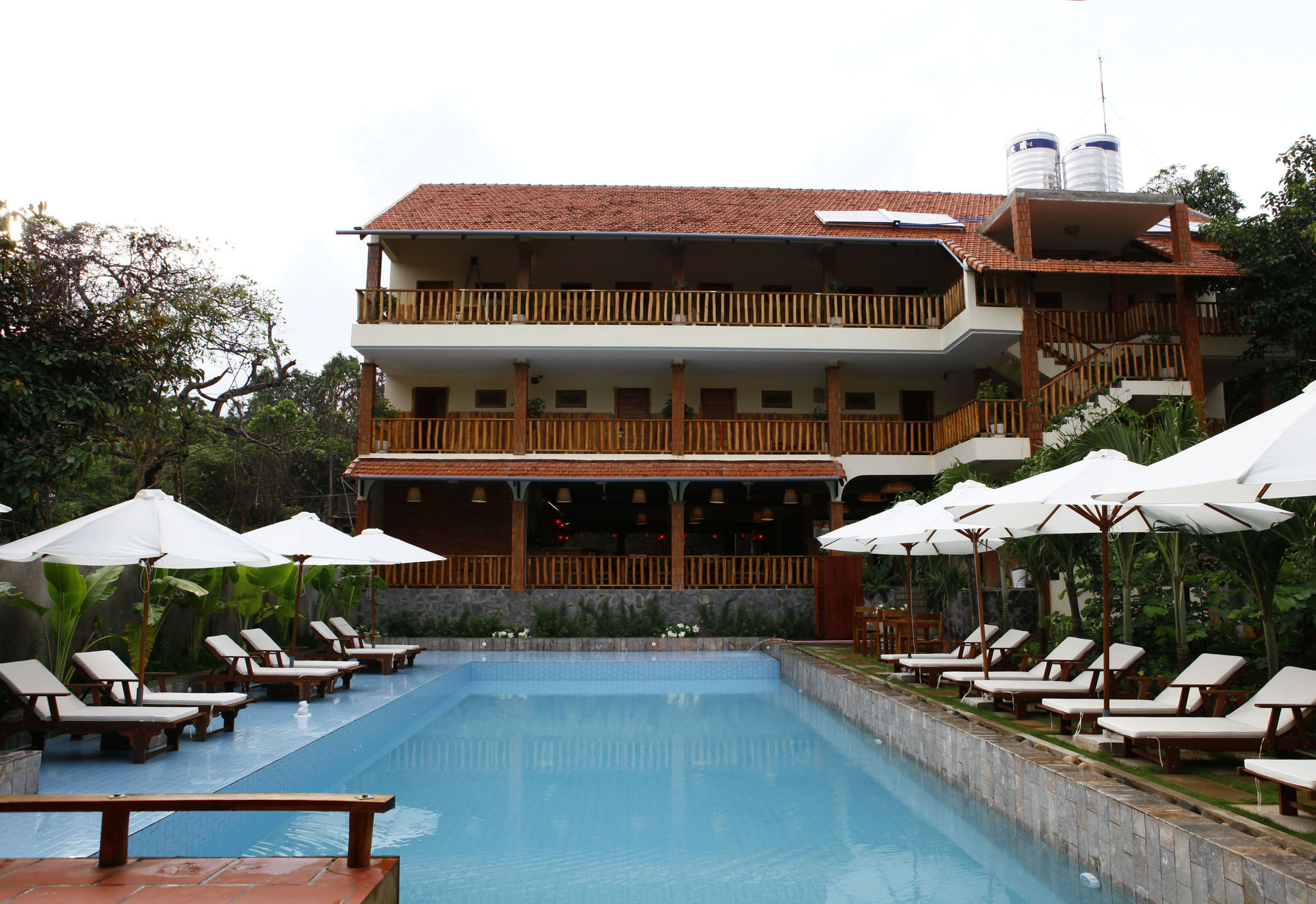 Bauhinia Resort & Spa