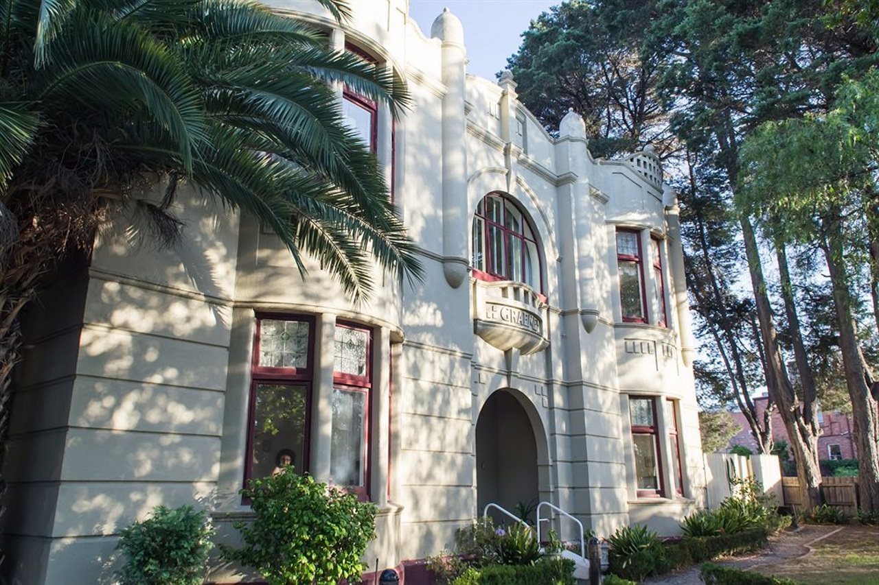 Toorak Manor Boutique Hotel