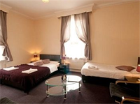 Castle Park Hotel - Guest House