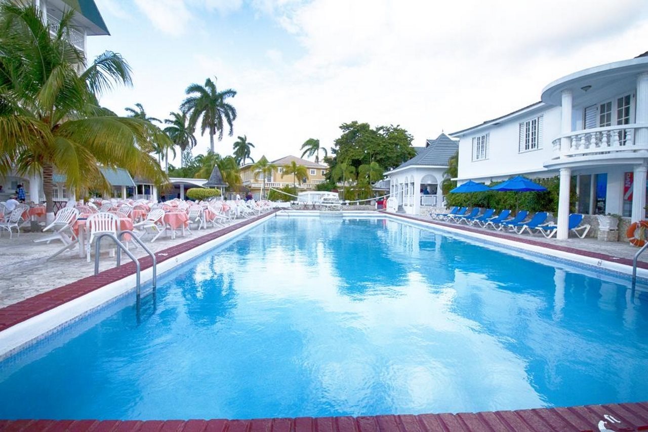 SeaGarden Beach Resort
