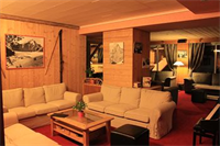 Hotel Base Camp Lodge