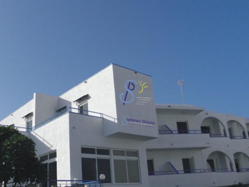 Summer Breeze Hotel