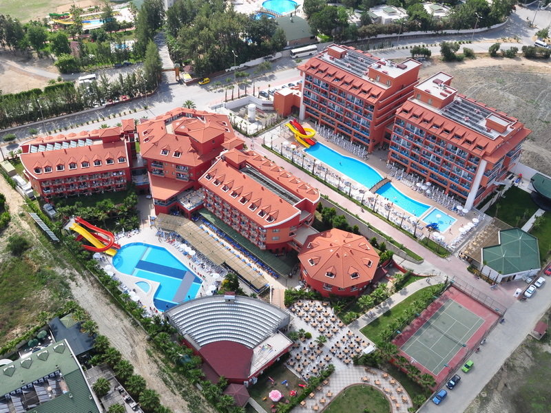 Club Side Coast Hotel