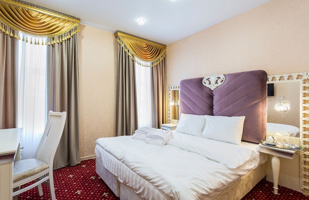 San-Remo Hotel