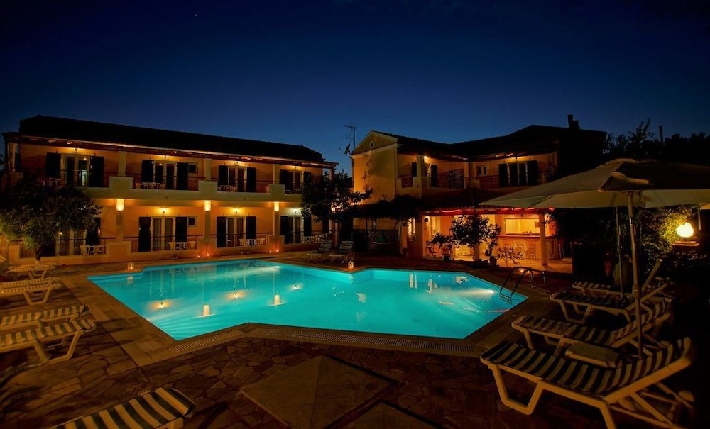 Tonis Guesthouse
