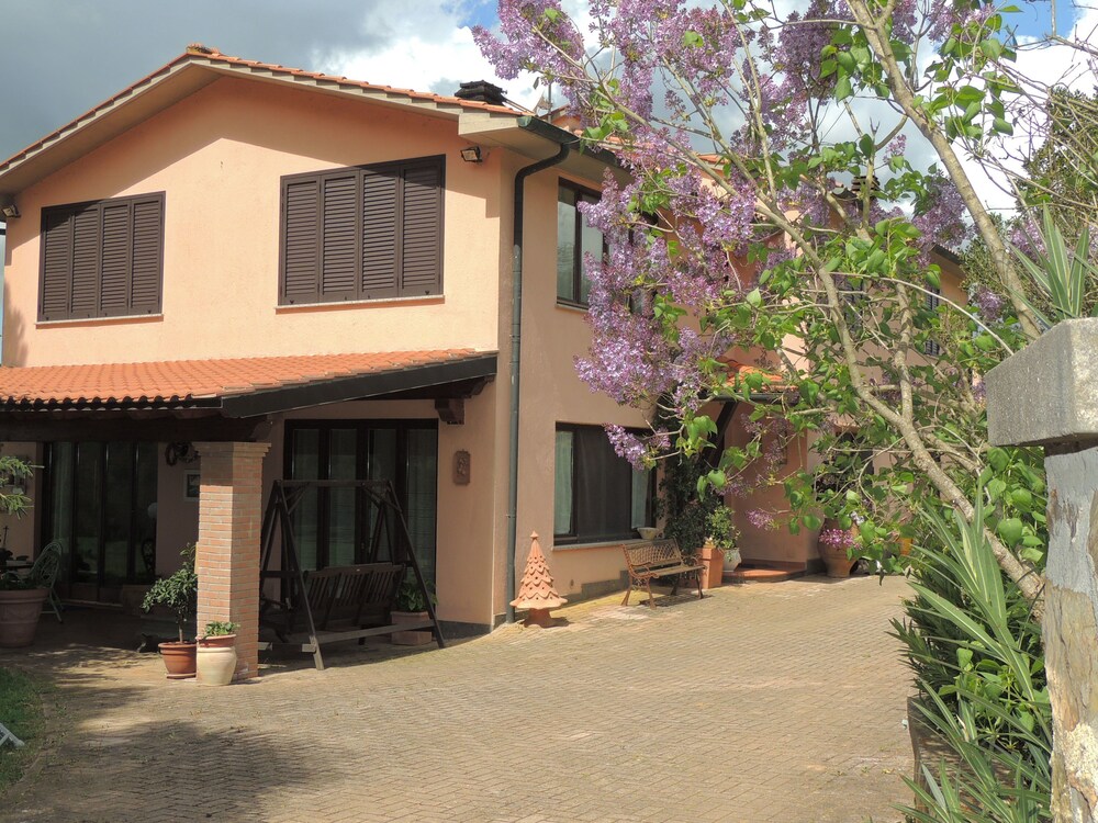Borgognano Farm House