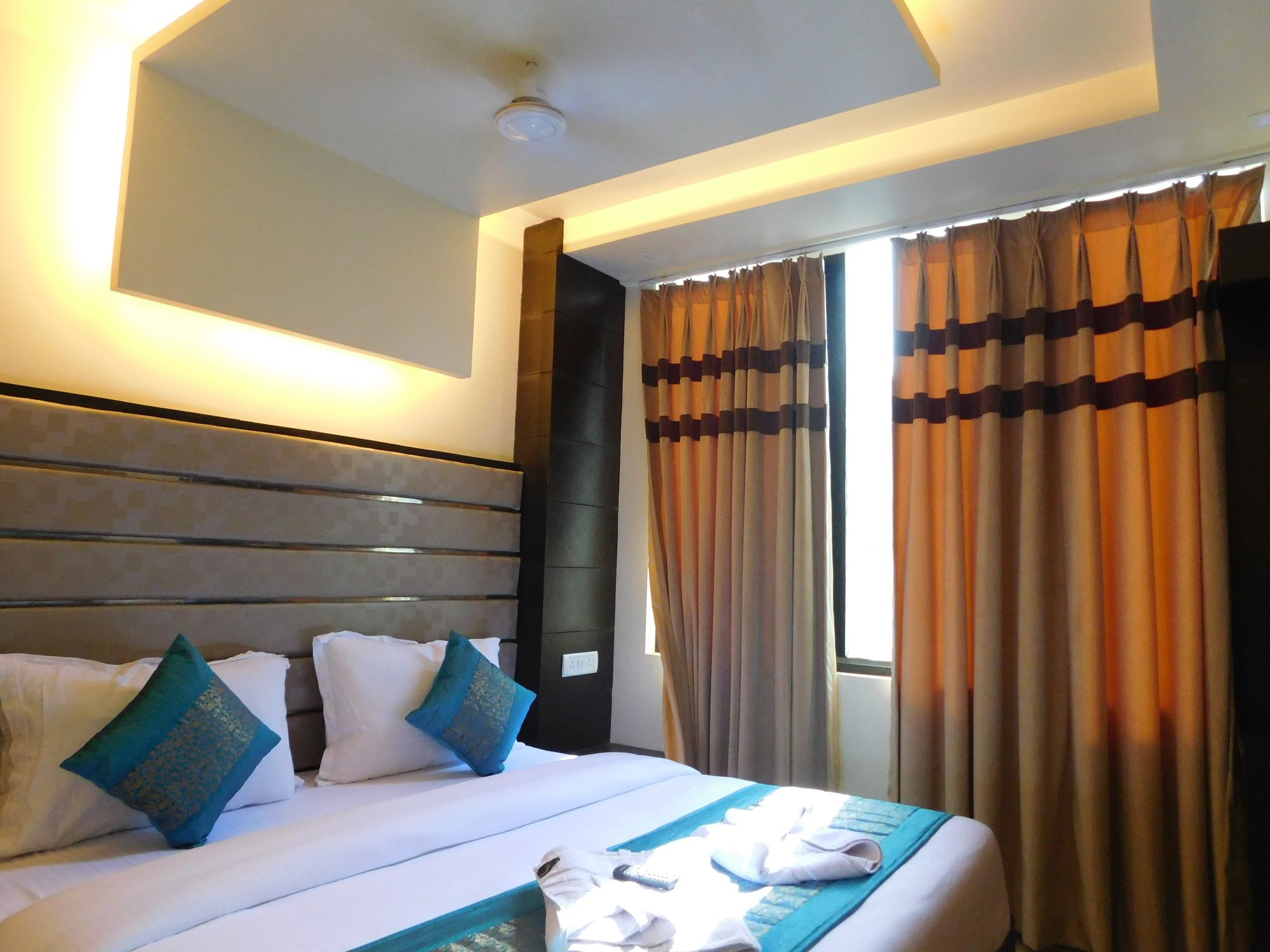 Hotel Gauranga Inn