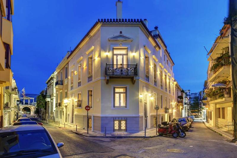 Home & Poetry Hotel