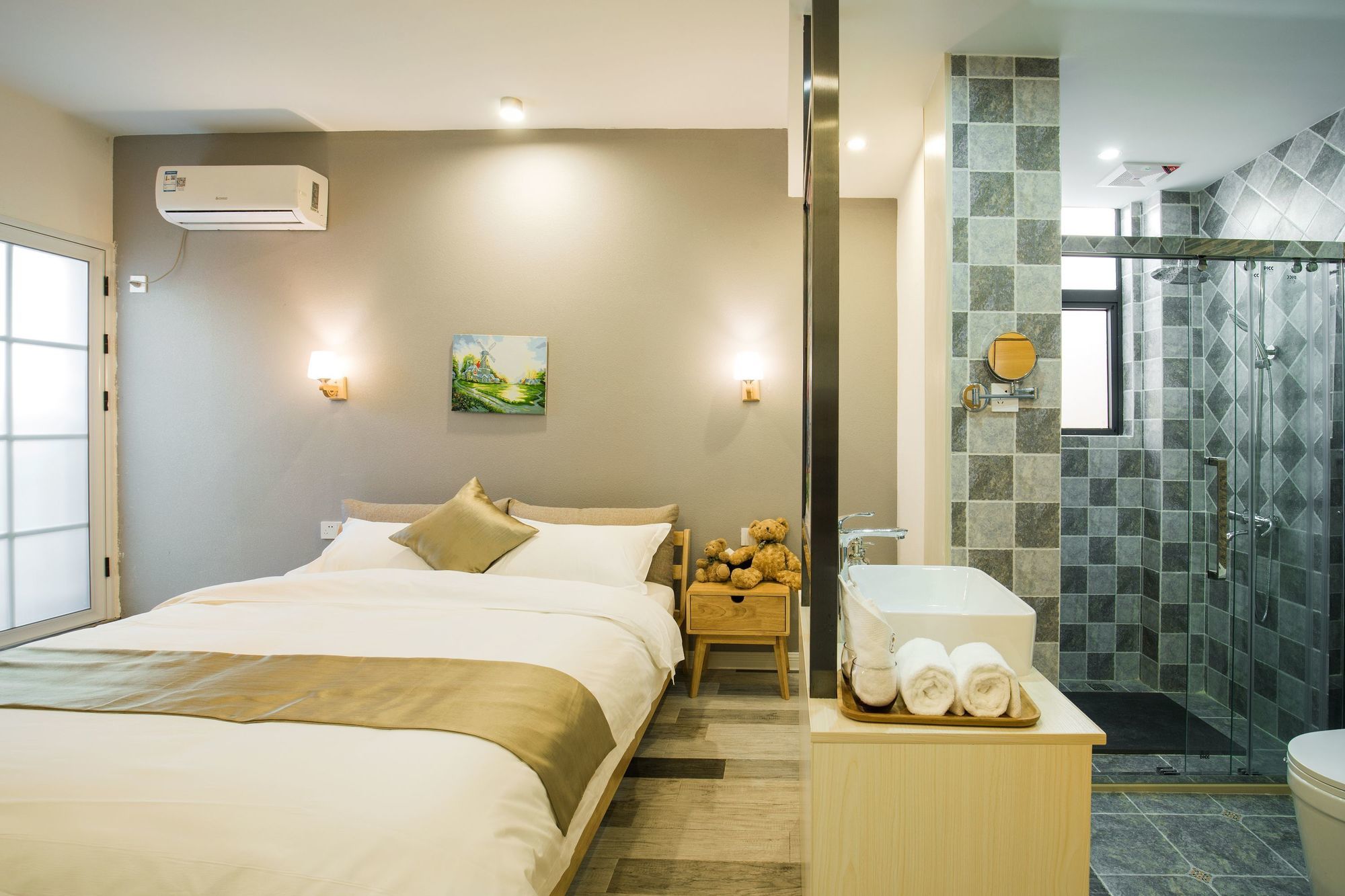 Guilin Lakeside Yige Hotel