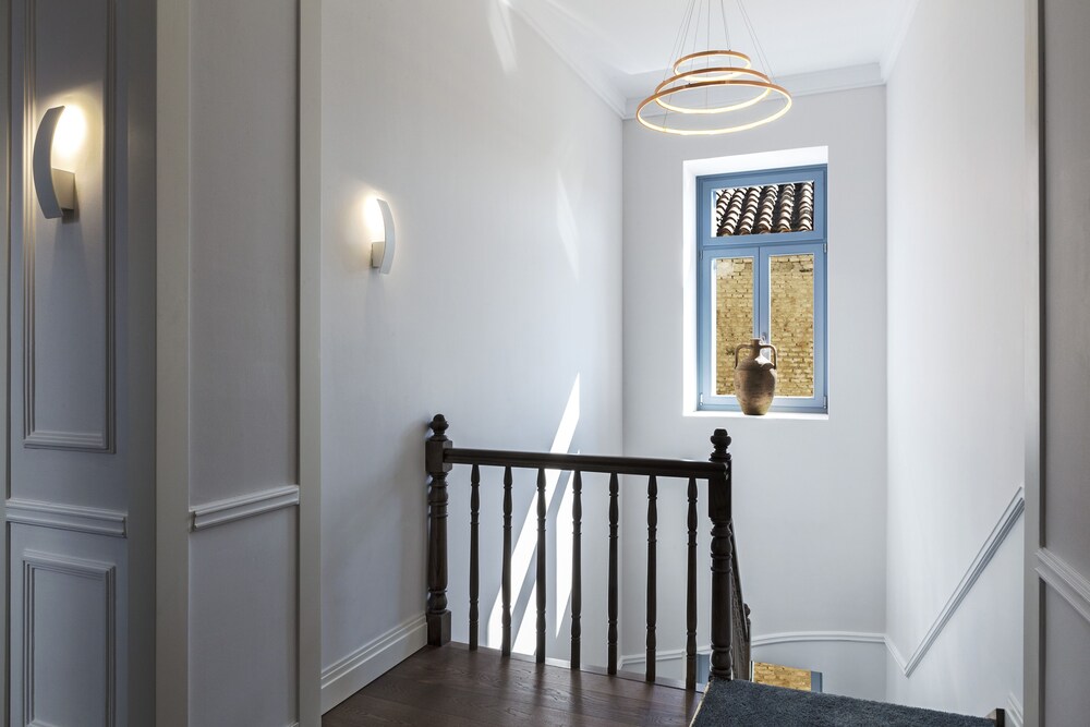 A77 Suites by Andronis