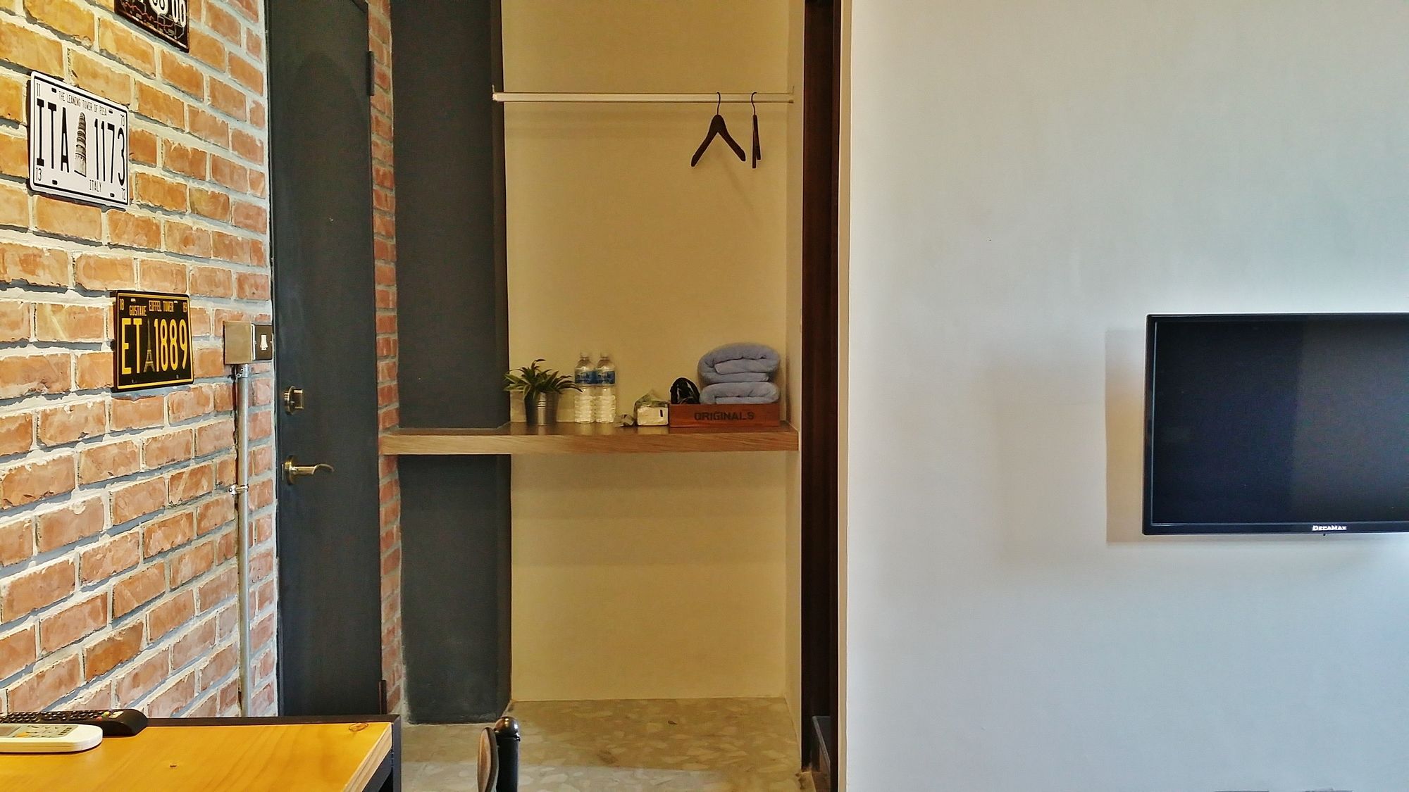 Mutter Apartment