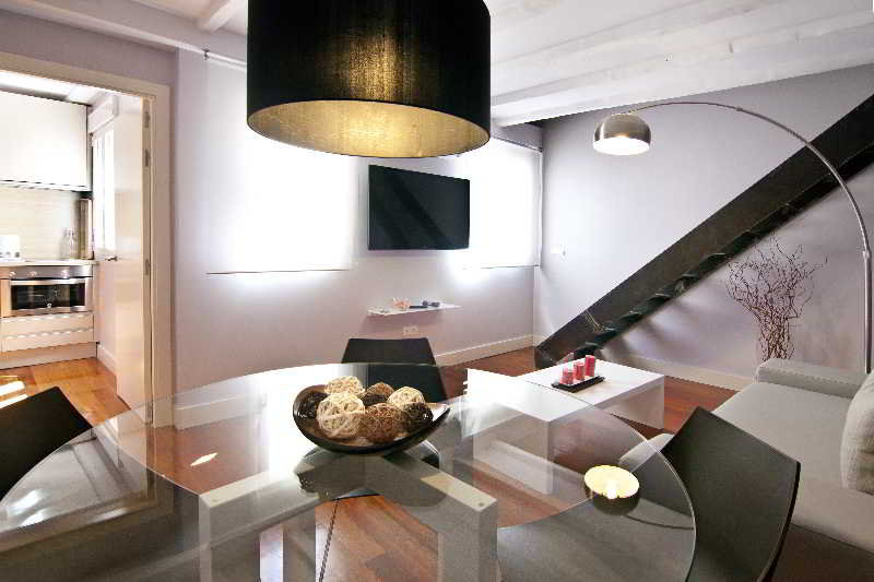 Madrid SmartRentals Atocha