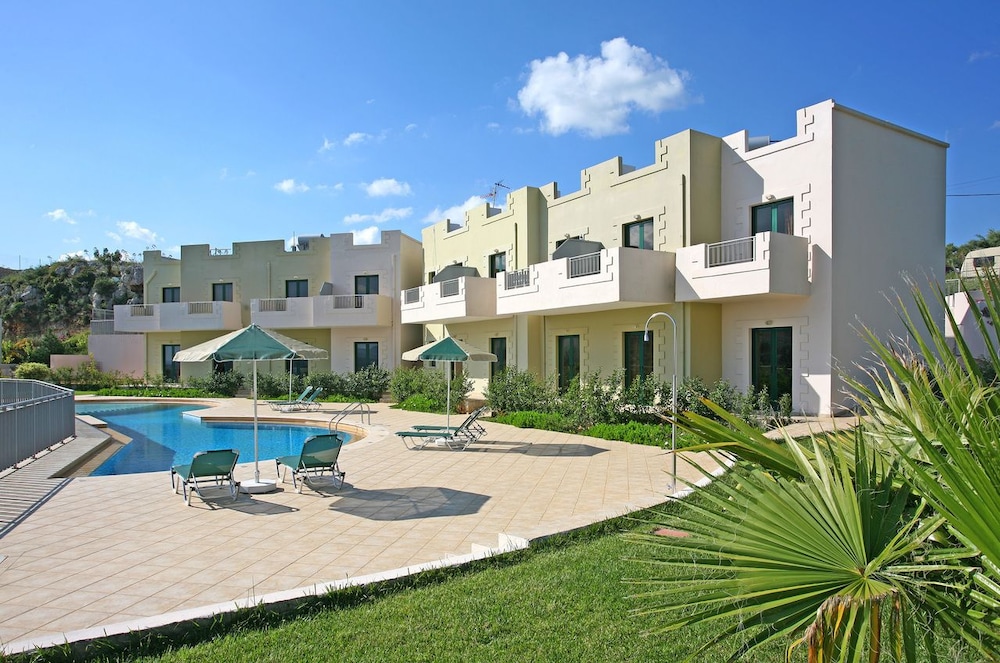 Aptera Paradise