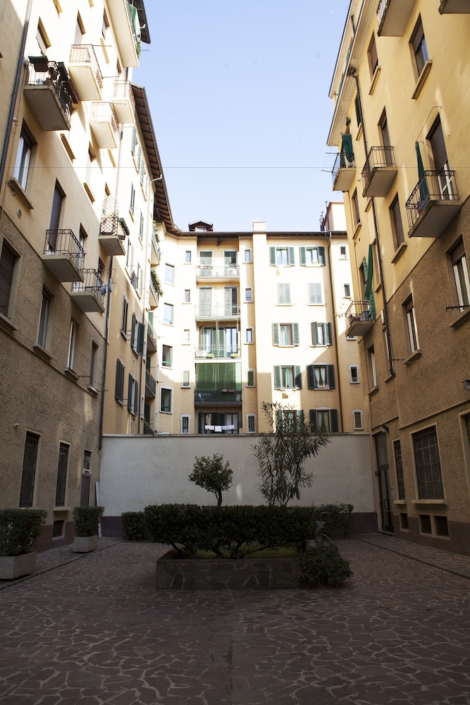 Alessias Flat Piazza Prealpi 3