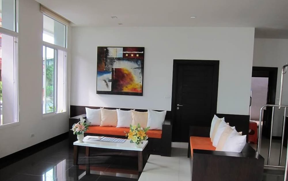 The White Pearl Hotel