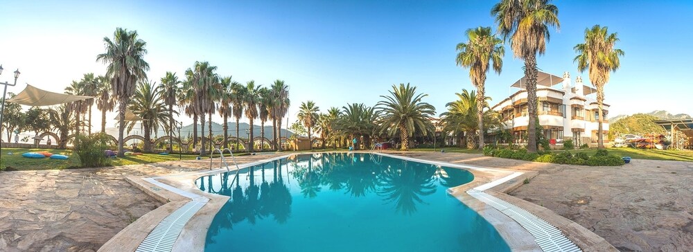 Hisarönü Ucpa Hotel