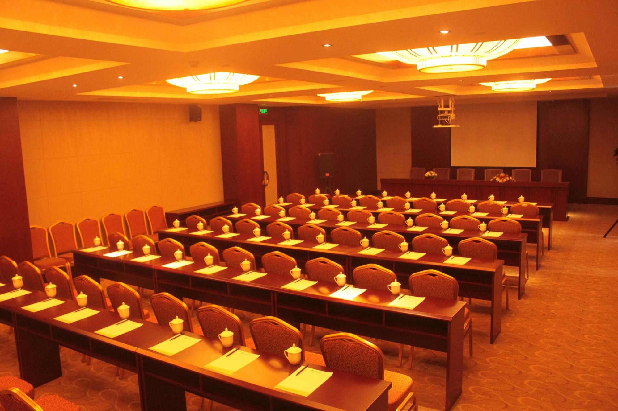 Suzhou Canal Garden Hotel