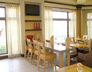 La Quinta Inn & Suites by Wyndham Austin Airport
