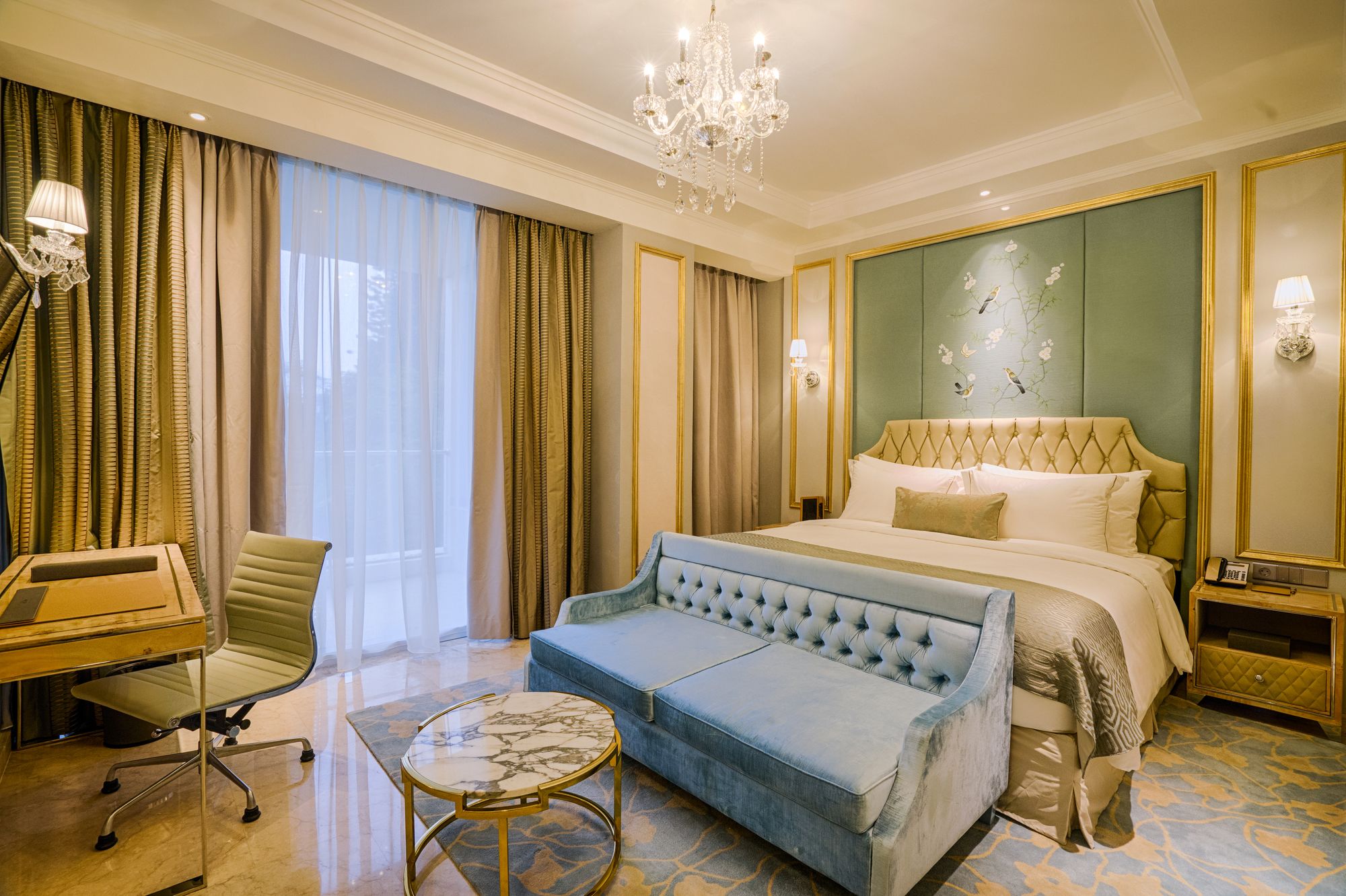 Art Deco Luxury Hotel & Residence