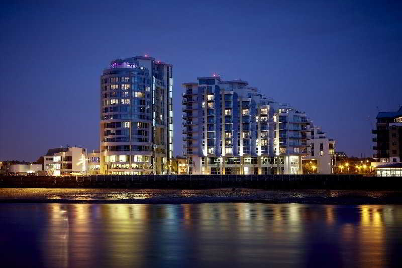 Crowne Plaza London - Battersea