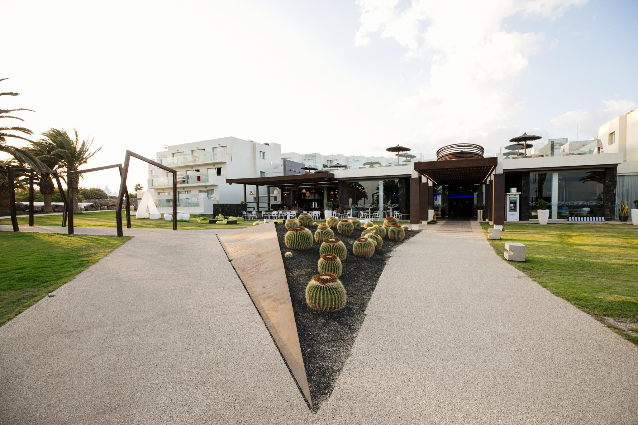 HD Beach Resort & Spa