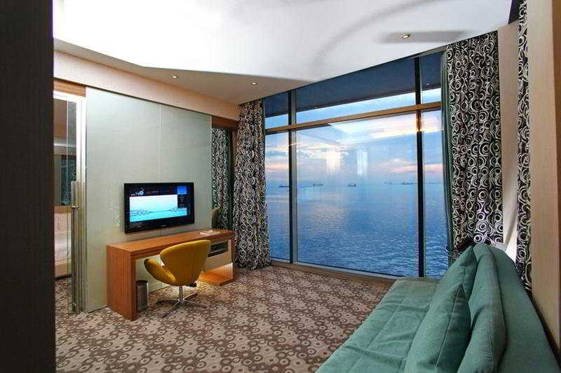 Hotel H2O Manila