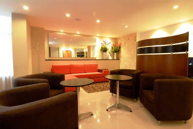 Leblon Suites