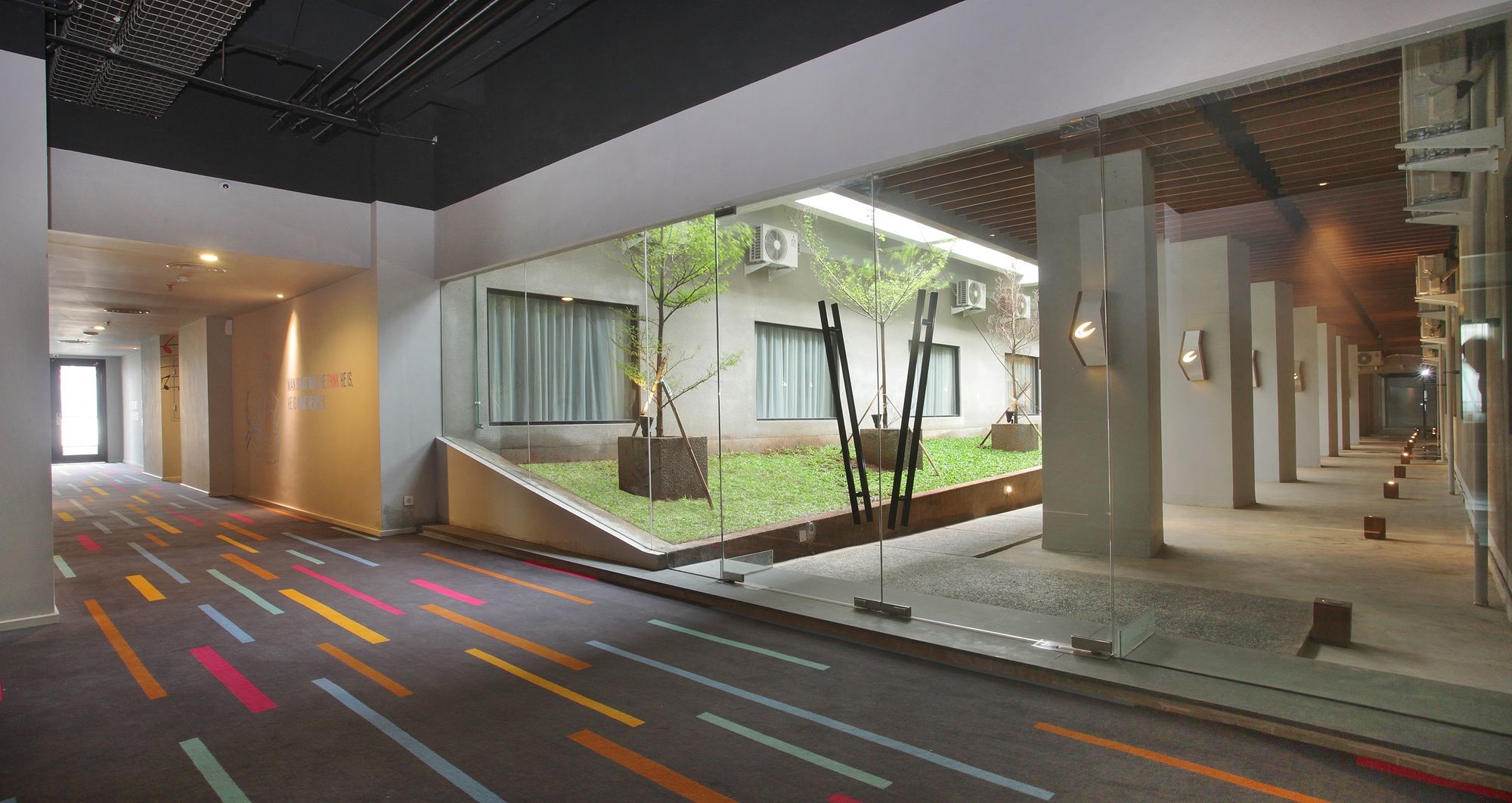 Cabin Hotel