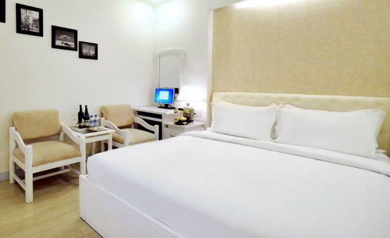 The White 1 Hotel